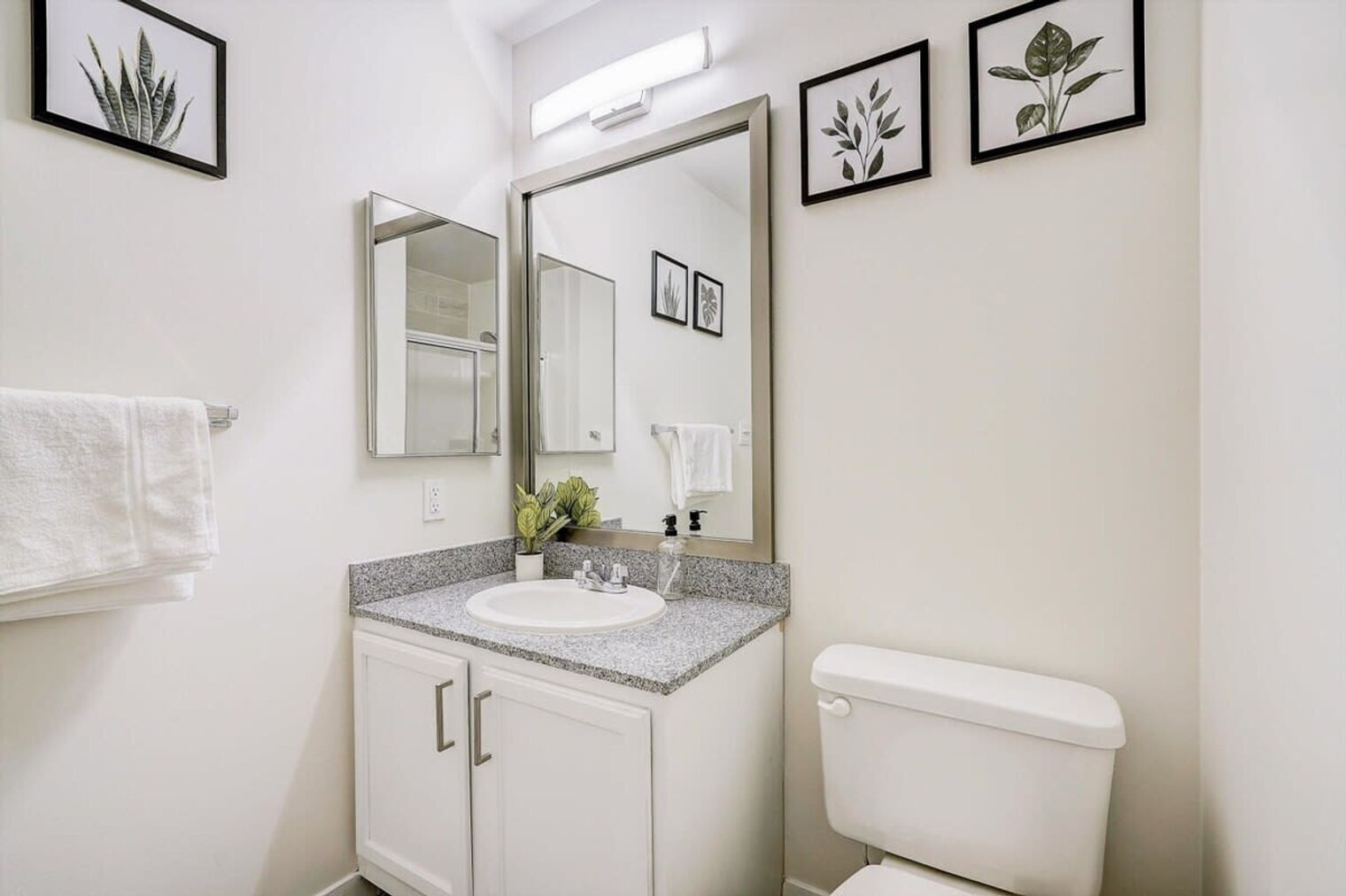 Building Photo - 50 N Illinois St