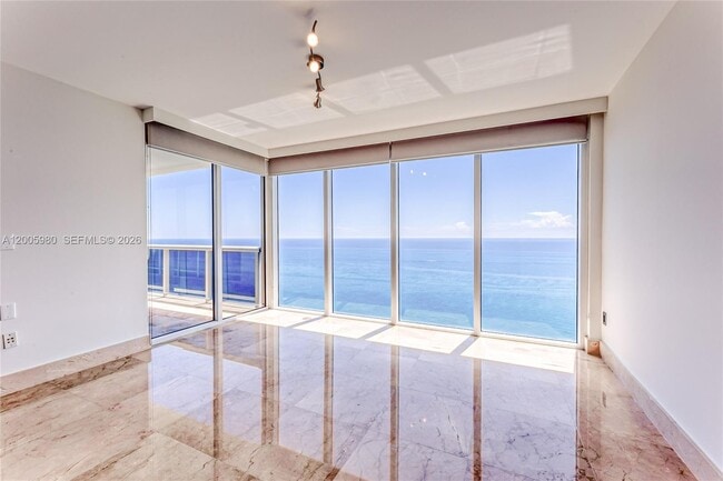 Building Photo - 1830 S Ocean Dr