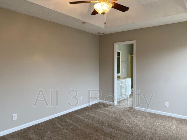 Building Photo - 349 Hambleton Ct