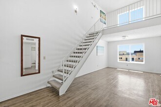 Building Photo - 3600 Bagley Ave