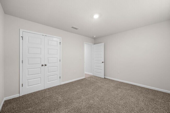 Building Photo - 7337 Morningside Dr