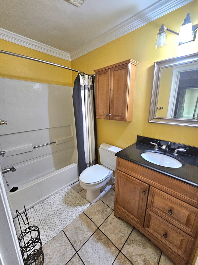 Building Photo - 606 Ocean Lakes Dr