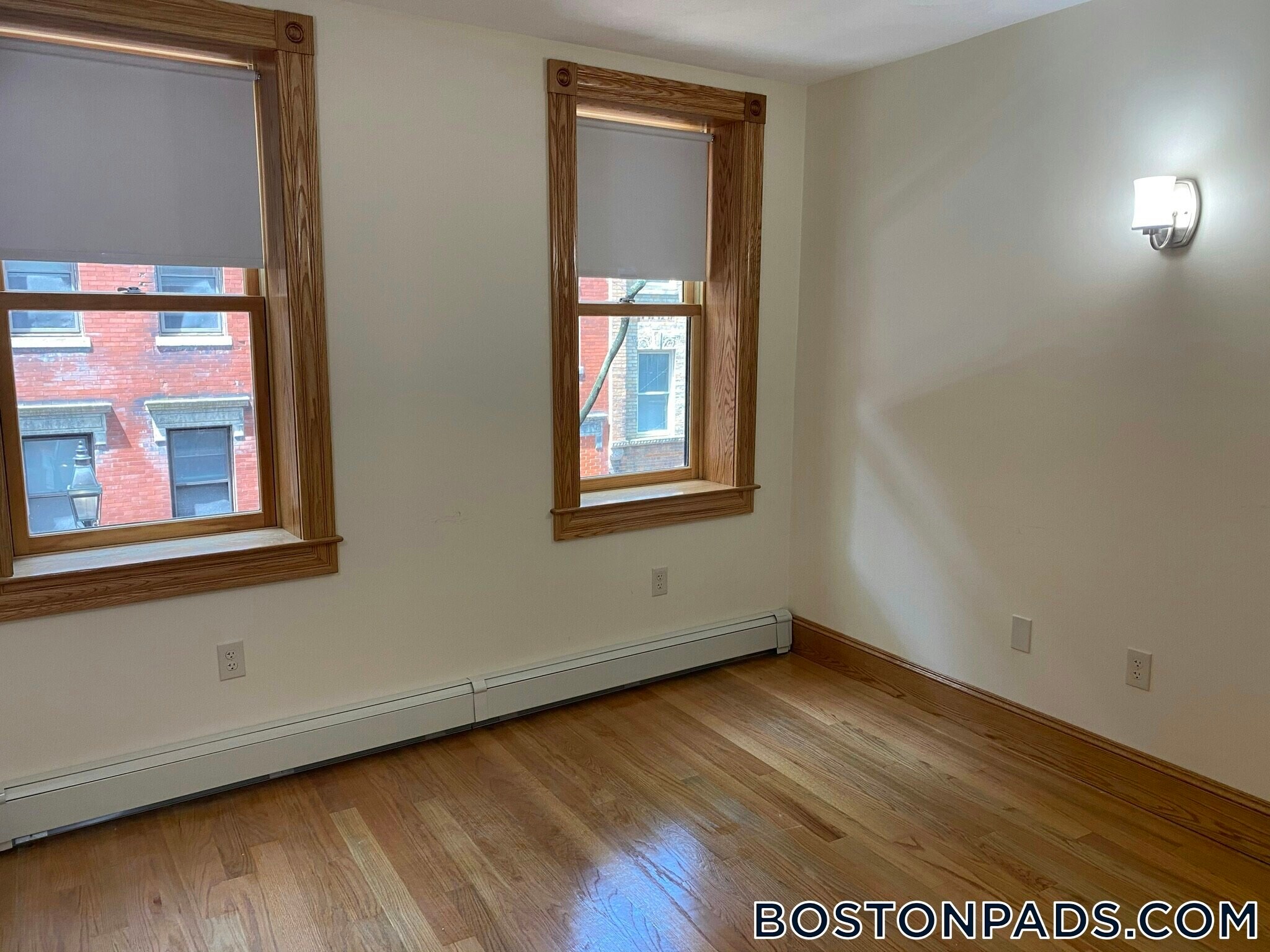 Building Photo - 46 Garden St