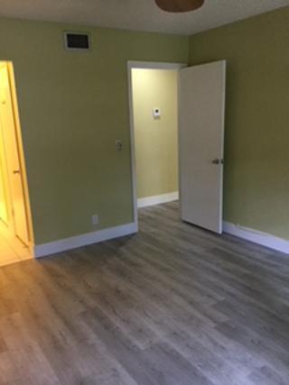 Building Photo - 6207 Bay Club Dr