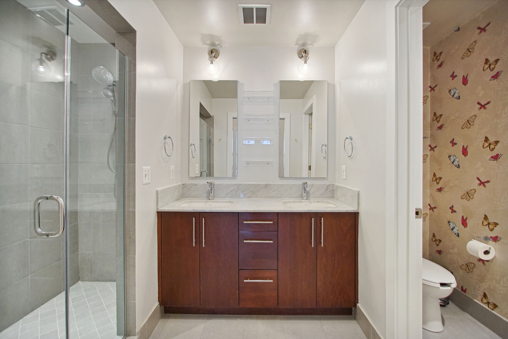 Building Photo - 2117 10th St NW