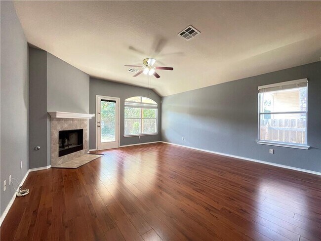 Building Photo - 716 Arrowood Pl