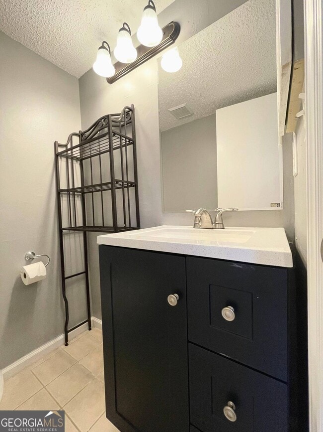 Building Photo - 94 Cobblestone Creek