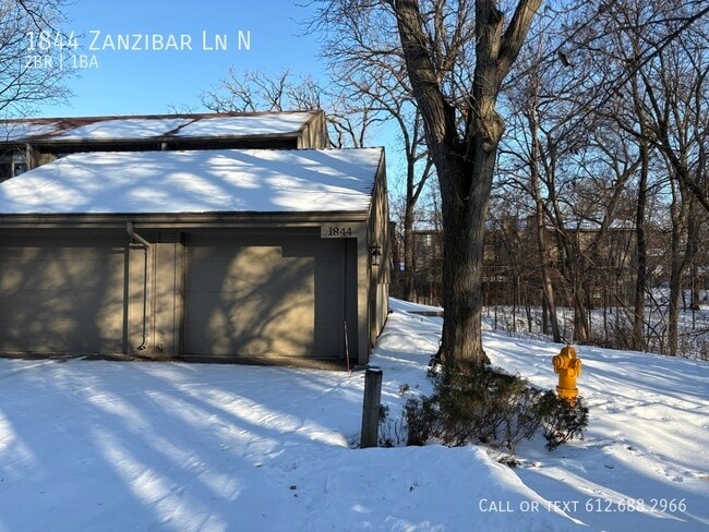 Building Photo - 1844 Zanzibar Ln N