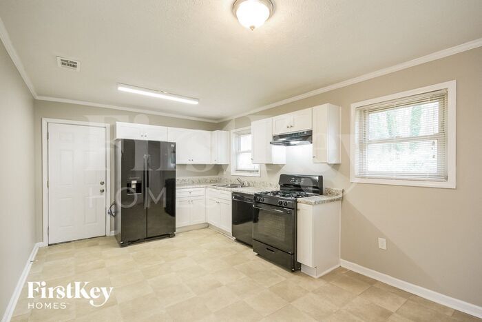 Building Photo - 7107 Willow Green Ct SW