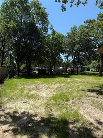 Building Photo - 405 Forest Ln