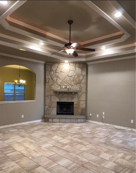 Building Photo - 2038 Rustling Oaks Dr