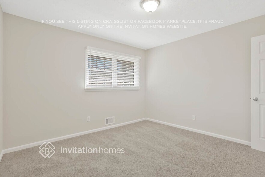 Building Photo - 3954 Lindley Dr