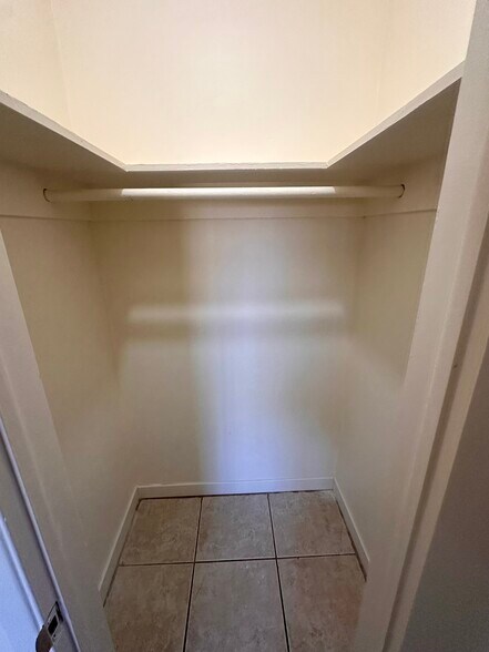 Building Photo - 4327 Clairemont Mesa Blvd