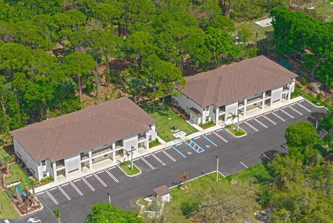 Building Photo - 3174 Oleander Ave
