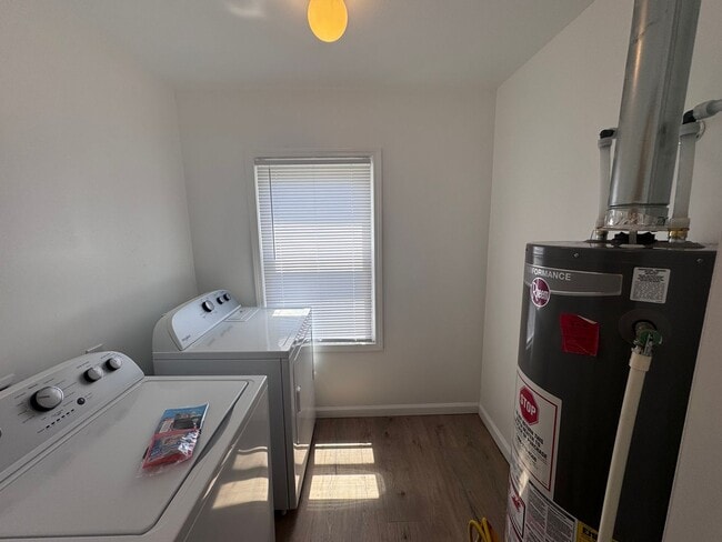 Building Photo - RENOVATED House in PADUCAH City Limits