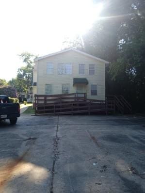 Building Photo - 319 S Lee St
