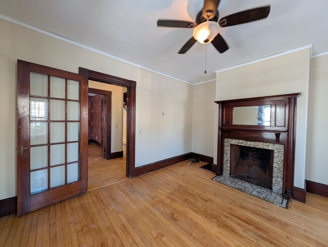 Building Photo - 204 Rockland St