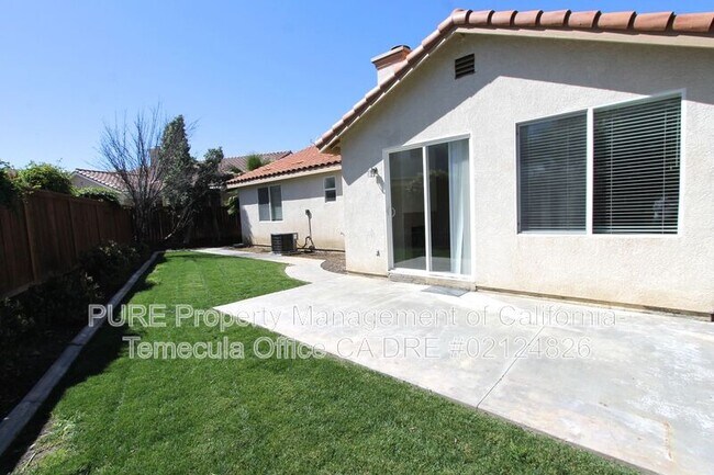 Building Photo - 40269 Miklich Dr