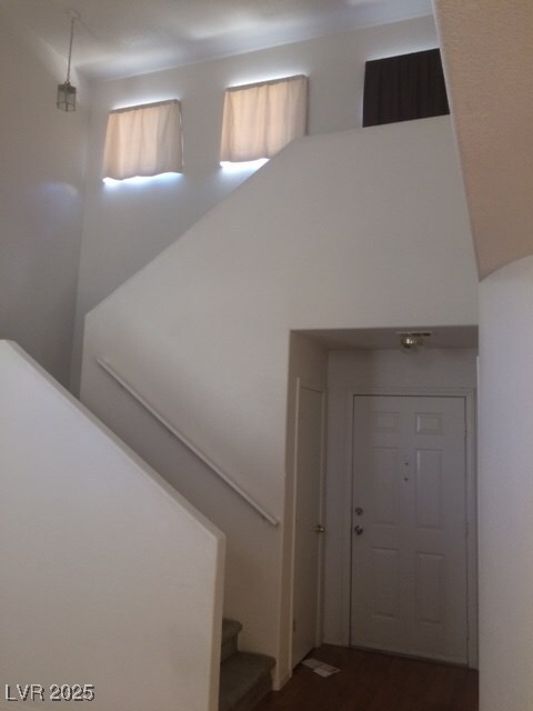 Building Photo - 7920 Hornbeam Ct