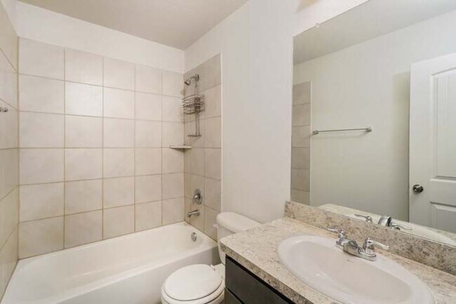 Building Photo - 9410 Somers Bend