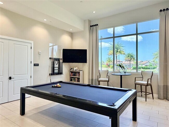 Building Photo - 6111 Mesa Gln