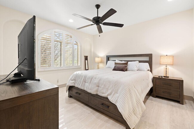 Building Photo - 73110 Calliandra St