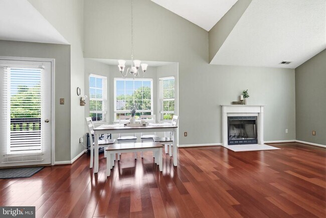 Building Photo - 3604 Waltham Ct