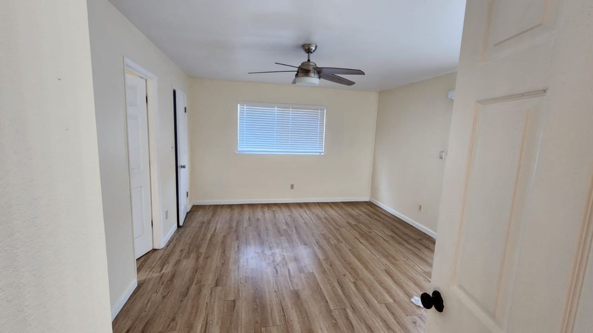 Building Photo - 1385 Wimbledon Ct
