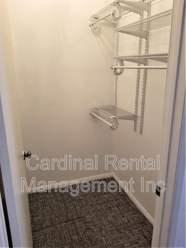 Building Photo - 156 S Oak Knoll Ave