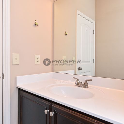 Building Photo - 709 Ravel Ct