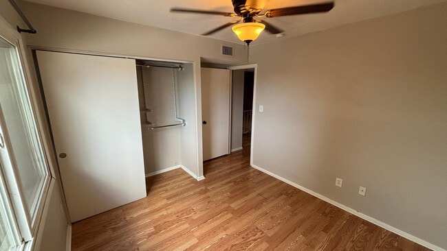 Building Photo - 1726 E Baker Dr