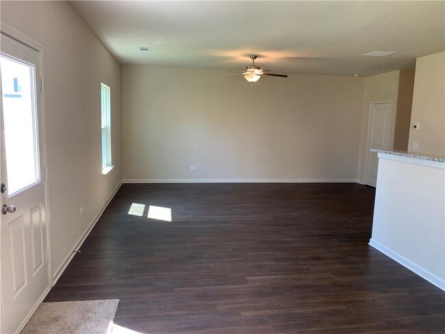 Building Photo - 748 Walnut Creek Cir
