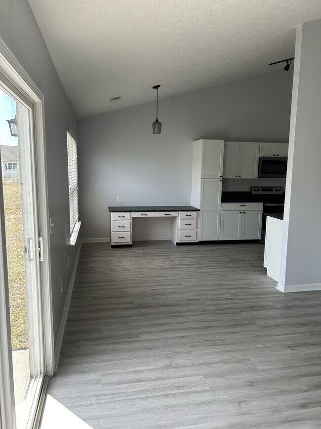 Building Photo - 4328 Heartwood Ln