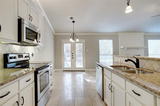 Building Photo - 110 Wildbriar St