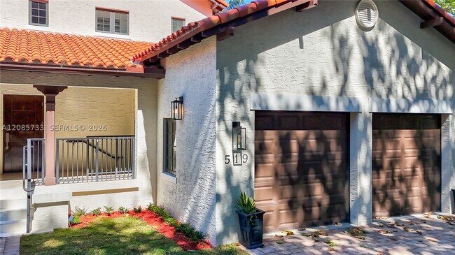 Building Photo - 519 Alhambra Cir