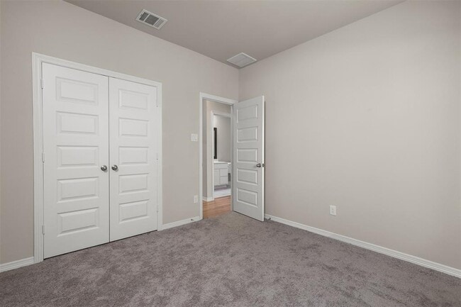 Building Photo - 2410 Table Rock Ct