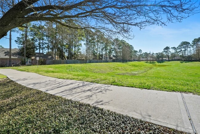 Building Photo - 18619 Camellia Estates Ln