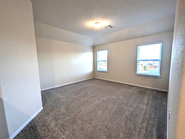 Building Photo - 2132 Pacific Loon Ln