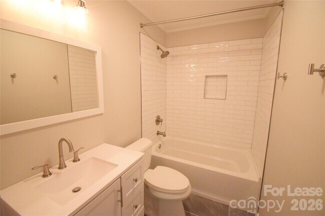 Building Photo - 4201 University Dr