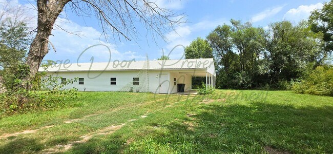 Building Photo - 761 NE 101st Rd