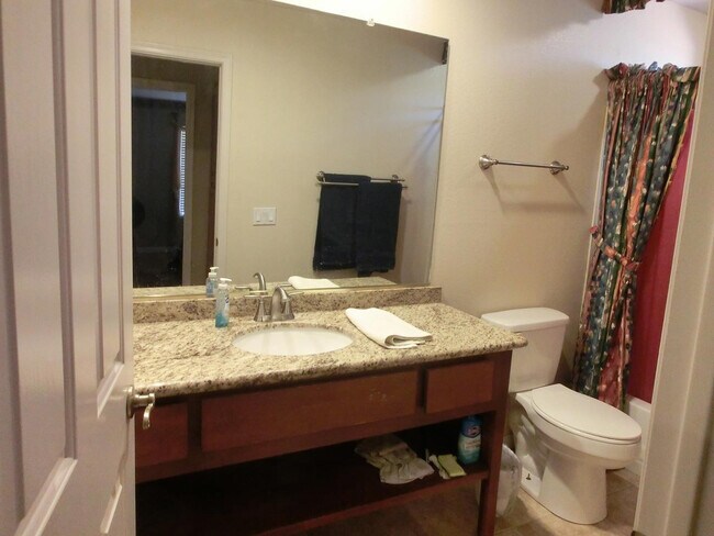 Building Photo - 8646 W Rockwood Dr