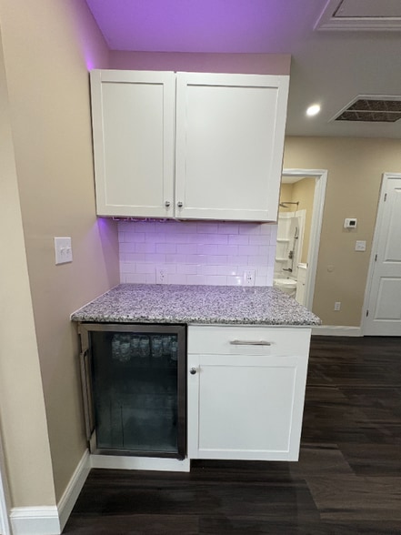 Building Photo - 415 Highland Ave