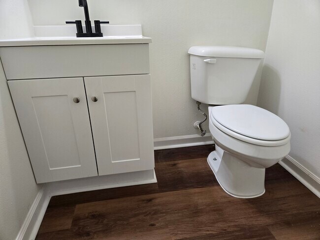 Building Photo - 1915 Tropicana Rd