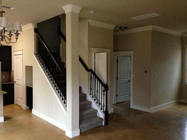 Building Photo - Two Homes 8 Bedrooms 6 Baths!