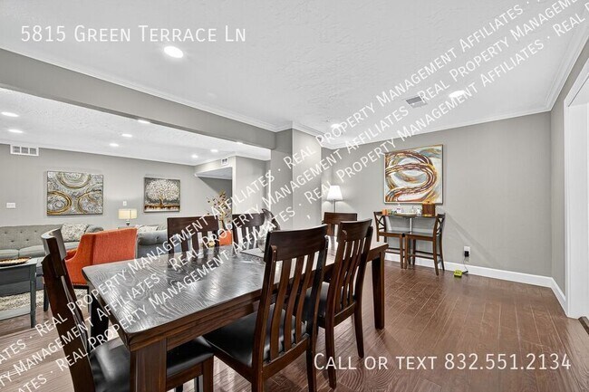 Building Photo - 5815 Green Terrace Ln