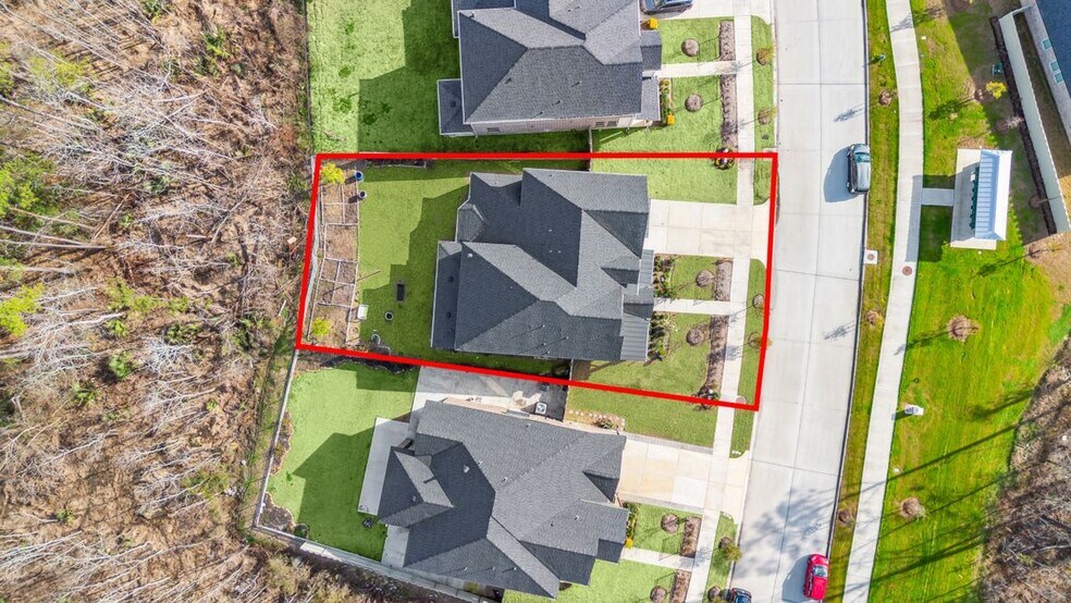 Building Photo - 17547 Harper's Way