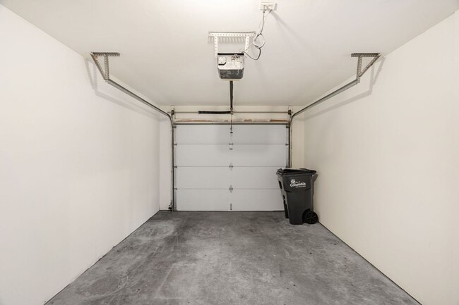 Building Photo - 3509-3511-3511 La Mesa Dr
