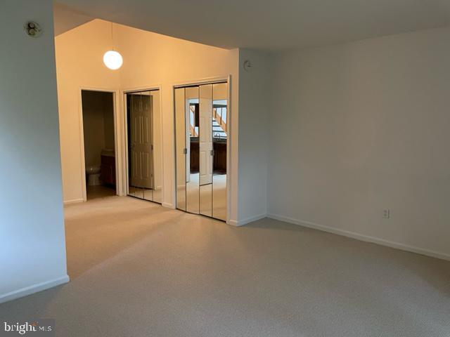 Building Photo - 709 Mountainview Dr
