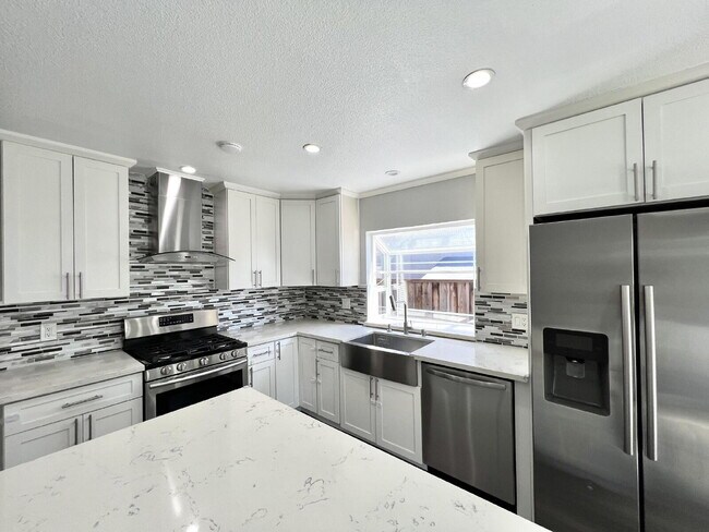 Building Photo - Beautiful 4BR Home in San Jose