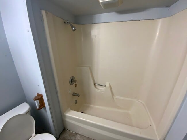 Building Photo - 1420-E Cleveland-